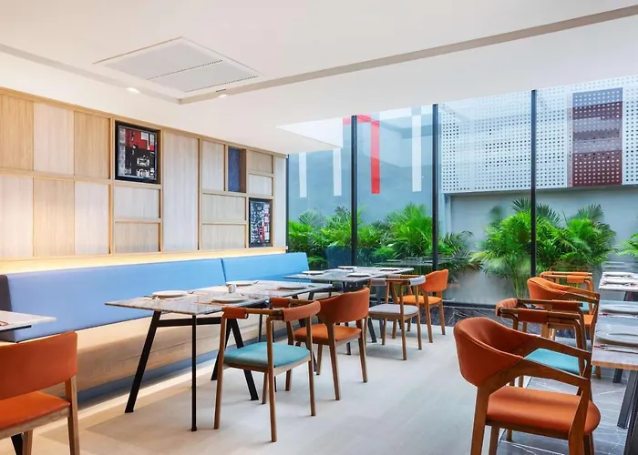 Hotel Western Click Sathorn 11