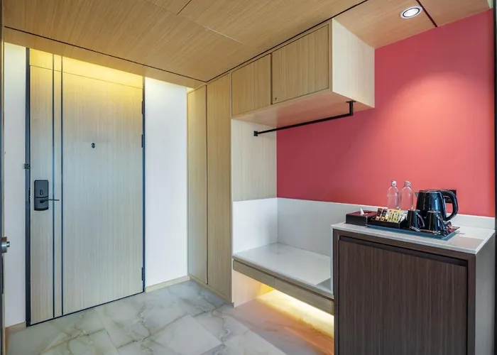 Western Click Sathorn 11