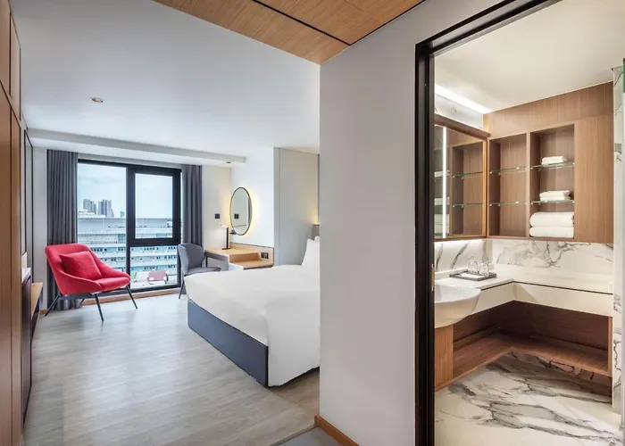 Hotel Western Click Sathorn 11