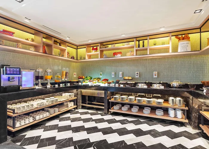 Western Click Sathorn 11 Hotel