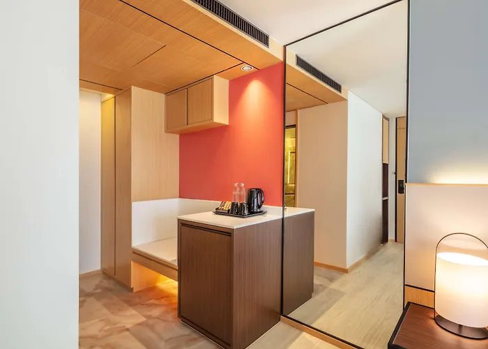 Western Click Sathorn 11 Hotel 4*