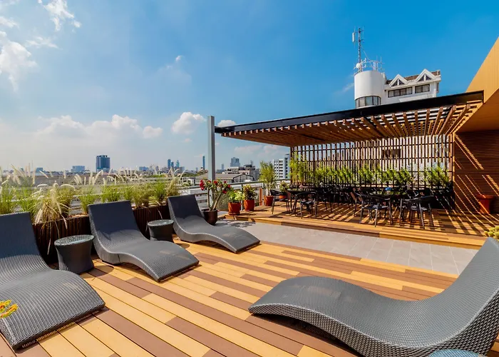 Western Click Sathorn 11 4*