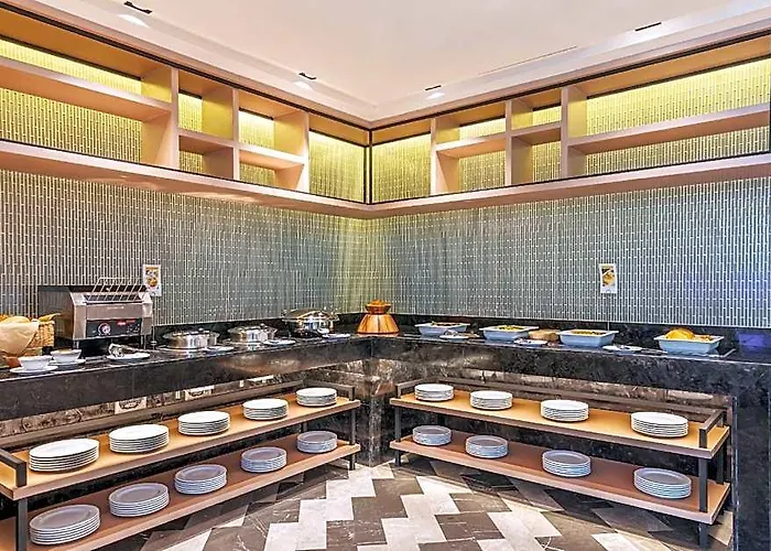 Western Click Sathorn 11